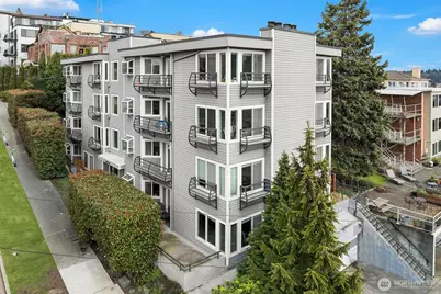 150 Valley Street #302, Seattle, WA 98109 - Photo 2
