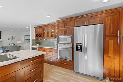 16915 NE 43rd Court, Redmond, WA 98052 - Photo 10