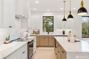 300 SE 208th St, Bothell, WA 98012 - Photo 6