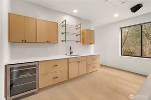 300 SE 208th St, Bothell, WA 98012 - Photo 32