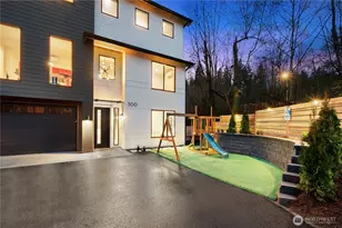 300 SE 208th St, Bothell, WA 98012 - Photo 2