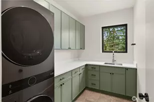 300 SE 208th St, Bothell, WA 98012 - Photo 32