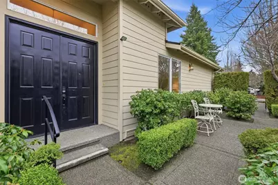 11229 NE 116th Place, Kirkland, WA 98034 - Photo 2