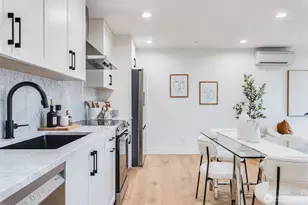 10661 Forbes Creek Dr, Kirkland, WA 98033 - Photo 32