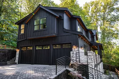 10661 Forbes Creek Drive, Kirkland, WA 98033 - Photo 2