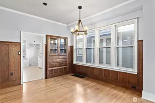 1721 3rd Ave N, Seattle, WA 98109 - Photo 8