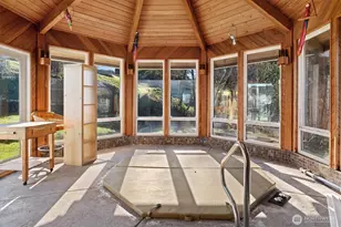 7916 19th St W, Tacoma, WA 98466 - Photo 10