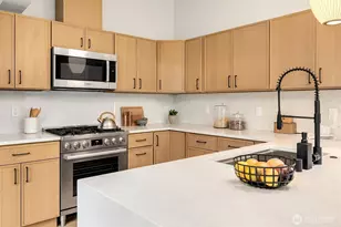 12241 NE 65th St, Kirkland, WA 98033 - Photo 6