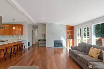 2840 108th Avenue SE, Bellevue, WA 98004 - Photo 2