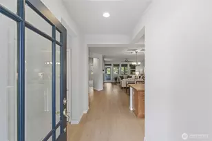 22818 NE 132nd Pl, Redmond, WA 98053 - Photo 4