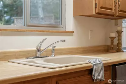 17104 Dayton Avenue N, Shoreline, WA 98133 - Photo 10