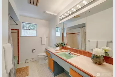 17104 Dayton Avenue N, Shoreline, WA 98133 - Photo 18