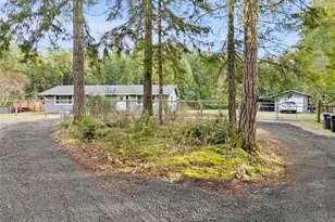 15706 71st St NW, Lakebay, WA 98349 - Photo 2