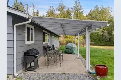 15706 71st Street NW, Lakebay, WA 98349 - Photo 4