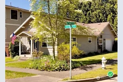 590 SE Bush Street, Issaquah, WA 98027 - Photo 2