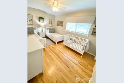 590 SE Bush Street, Issaquah, WA 98027 - Photo 6