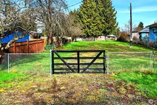 2117 E 5th Ave, Port Angeles, WA 98362 - Photo 1