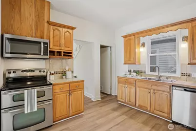 1211 S J Street, Tacoma, WA 98405 - Photo 6