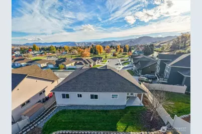 2007 Westhaven, Wenatchee, WA 98801 - Photo 4