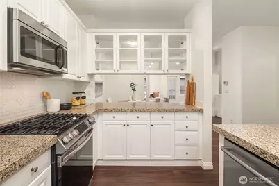 755 NW Juniper Street, Issaquah, WA 98027 - Photo 16