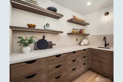 19902 Broadway Avenue, Snohomish, WA 98296 - Photo 16