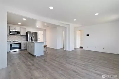 9719 Sheridan Avenue S, Tacoma, WA 98444 - Photo 8