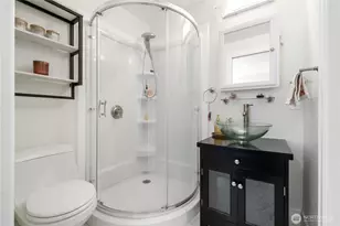 21842 NE 30th Pl, Sammamish, WA 98074 - Photo 32