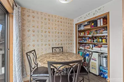 9233 S 239th Street, Kent, WA 98031 - Photo 16