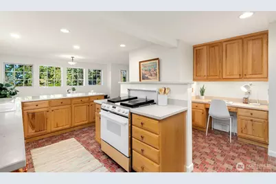 12749 3rd Avenue NW, Seattle, WA 98177 - Photo 8