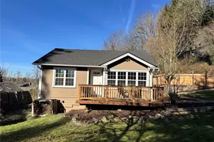 10521 Lake View Dr, Lake Stevens, WA 98258 - Photo 2