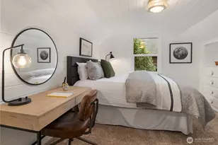 8046 Fairway Dr NE, Seattle, WA 98115 - Photo 18