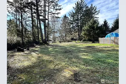 864 Hassalo Avenue SE, Ocean Shores, WA 98569 - Photo 8