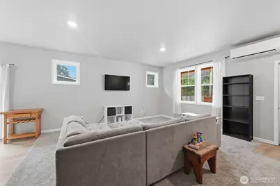 8470 Golden Valley Drive, Maple Falls, WA 98266 - Photo 12