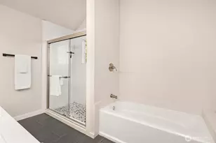 9277 Spear Pl S, Seattle, WA 98118 - Photo 20