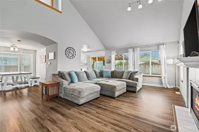 310 Orting Avenue NW, Orting, WA 98360 - Photo 4