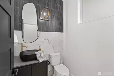 2558 30th Avenue W, Seattle, WA 98199 - Photo 14
