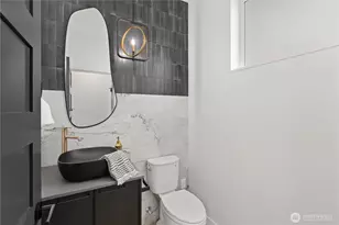 2558 30th Ave W, Seattle, WA 98199 - Photo 14