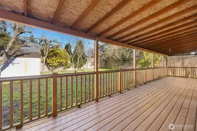 11122 Luther Avenue S, Seattle, WA 98178 - Photo 10