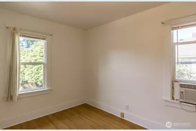 8341 26th Avenue NW, Seattle, WA 98117 - Photo 8