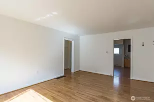 8341 26th Ave NW, Seattle, WA 98117 - Photo 4