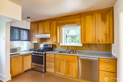 8341 26th Avenue NW, Seattle, WA 98117 - Photo 6