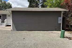1311 104th St E, Tacoma, WA 98445 - Photo 12