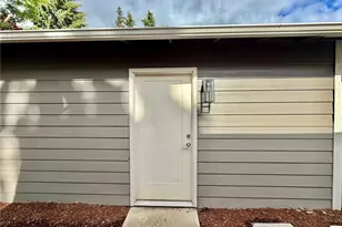 1311 104th St E, Tacoma, WA 98445 - Photo 6