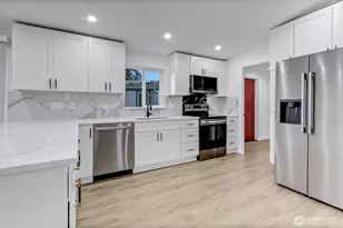 706 164th St Ct E, Spanaway, WA 98387 - Photo 8