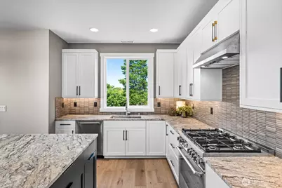 425 Ton-A-Wan-Da Avenue NE, Tacoma, WA 98422 - Photo 10