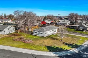 114 W Knolls Vista Dr, Moses Lake, WA 98837 - Photo 2