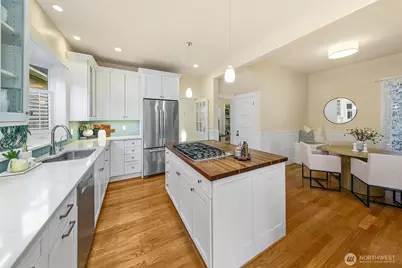 1522 3rd Avenue W, Seattle, WA 98119 - Photo 12