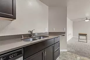 9815 Holly Dr, Everett, WA 98204 - Photo 8