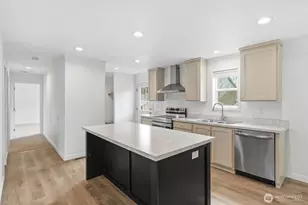 601 Helton St, Castle Rock, WA 98611 - Photo 10