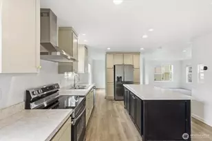 601 Helton St, Castle Rock, WA 98611 - Photo 12